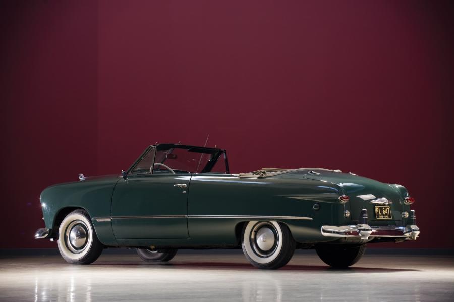 Ford Custom Convertible 1949 года  (фото 7 из 8)